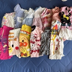 🩷🩷９０サイズこども服🩷🩷の画像