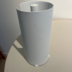 山崎実業(Yamazaki) 隠せる キッチンペーパーホルダー ホワイト 約W11.5XD11.5XH24.5cm タワー tower 簡単にカット キッチンロールホルダー 5571の画像