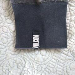 [ネット決済可] VOLCOM ヴィンテージ フード付きパーカー Sの画像