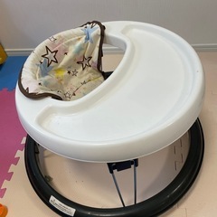 ベビー　歩行器