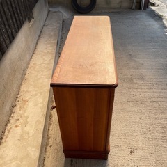 木製　レトロ　棚の画像