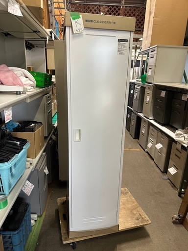 未使用　コクヨ　クリーンロッカー　掃除用　幅455 奥515 高さ1790mm