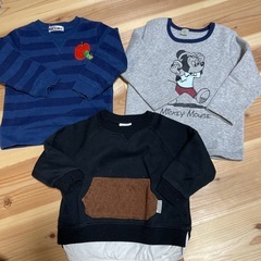 子ども服　裏起毛　トレーナー