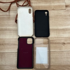 iPhonexrと11のケース4個セットの画像