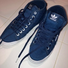 美品 adidas インヒールスニーカー ハイカット 24cm ...