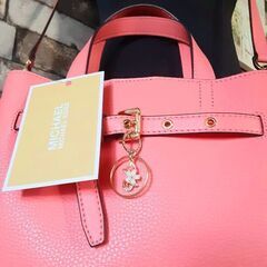 マイケルコース　ピンク　ショルダーバッグ　ハンドバッグの画像