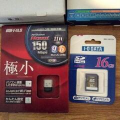 ①②SDHC16G.USB.LAN.ポータブルDVDまとめて未使用品の画像