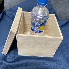 木製の空箱+風呂敷の画像