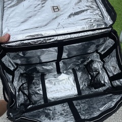 ウーバイーツ　公式バックの画像