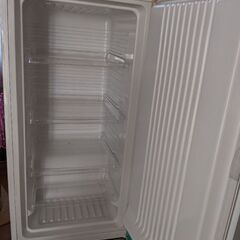 Haier（ハイアール） 冷凍庫100L　前開き／2010年JF-NU100Bの画像