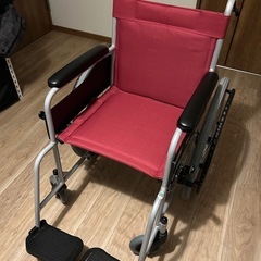お引き取り決定しました　車椅子　miwa商事　 赤　キレイ　