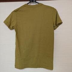 UNIQLOTシャツの画像