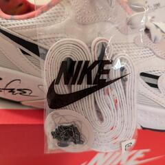 Futura × Nike Women's Jam Train Electricの画像