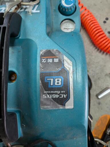 Makita AC467X5 エアコンプレッサー 18V コンパクト　付属品も付