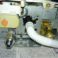 ジャンク品、リンナイLPガス用瞬間湯沸かし器の画像