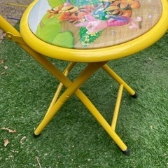 子供用　椅子の画像