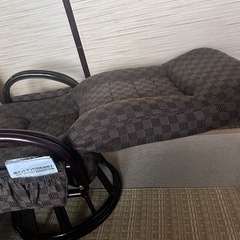 YAMAZEN 籐オットマン付き回転座椅子　の画像