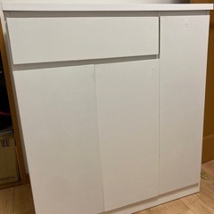 値下げしました❗️■比較的美品■食器棚 キッチンボード  収納棚の画像