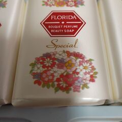 新品未使用品 牛乳石鹸 フロリダ 香水入り石鹸 セットの画像