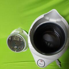 電気ケトルの画像