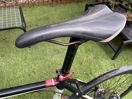 Specialized ロードバイク(バーテープ無し)