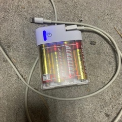 無料　スマホ　単三アルカリ電池　モバイル充電器