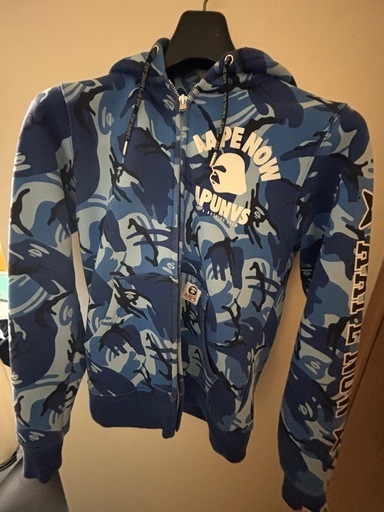 BAPEチャックパーカー