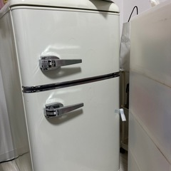 レトロ冷蔵庫