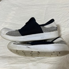 子供用スニーカー 16.5~17.0cm相当 アディダス adidas メッシュスニーカーの画像