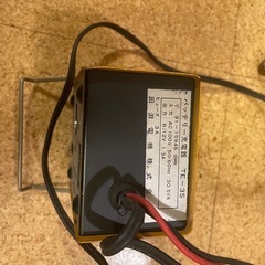 バッテリー充電器
