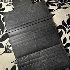 今なら20%引き！BVLGARI 黒 レザー 三つ折り財布クラシック 折り ビーゼロ EZ721の画像