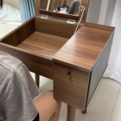  ドレッサーお届け可能の画像