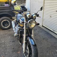 ゼファー1100