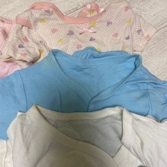 中古〉50-60新生児肌着の画像