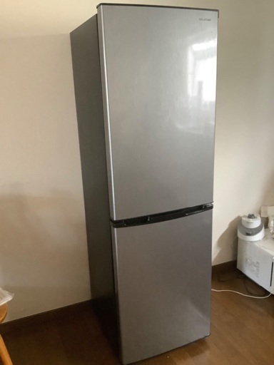 2021年製　冷蔵庫　162L