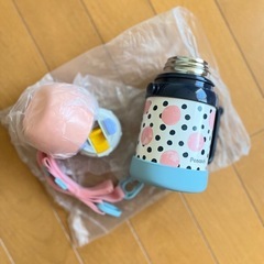 新品未使用・幼児用水筒