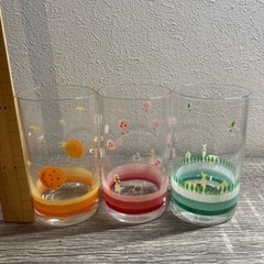 食器、コップの画像