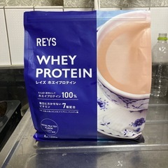 REYS ホエイプロテイン ミルクティー味 