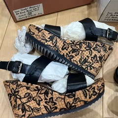 ウェッジヒール　レディース　サンダル