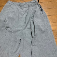 ワイドパンツの画像