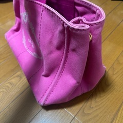PRADA カナパの画像
