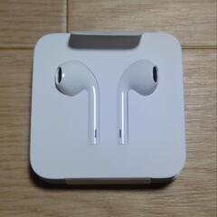 【最終値下げ】iphone7本体（256GB）＋ EarPodsイヤホンケーブル セットの画像