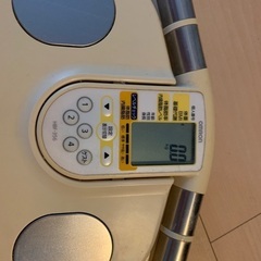 OMRON オムロン 体重計の画像
