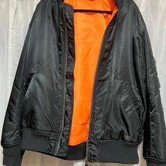 【取引中】ジャケット　MA-1