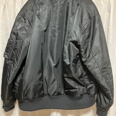 【取引中】ジャケット　MA-1の画像