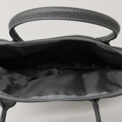 ハンドバッグ　迷彩柄　1個の画像