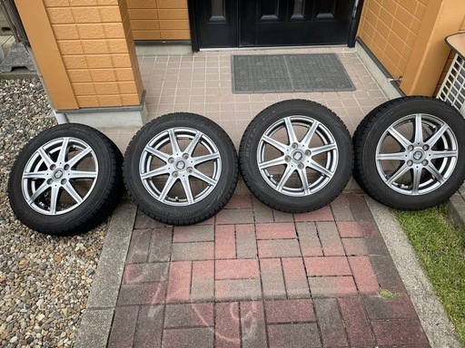 ブリヂストン　スタッドレスタイヤ　アルミホイール付き