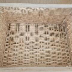 無印良品　ブリ材カゴ（蓋つき）の画像