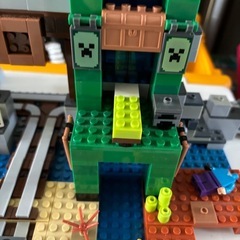中古　互換品　LEGO風ブロック　 マインクラフト  巨大クリーパー像の鉱山の画像
