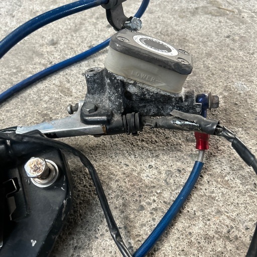 z250用ブレーキキャリパーセット